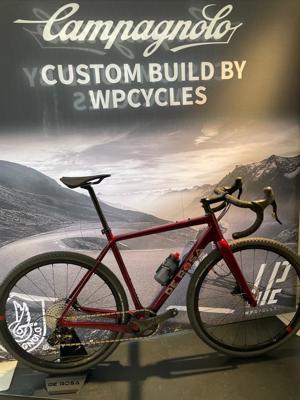 GRAVEL CARBON - ROSSO RUBINO [M]