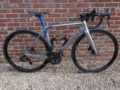 PROTOS DISC - XS 47 - Custom Silver/Blue - SR EPS 12s / Shamal Carbon